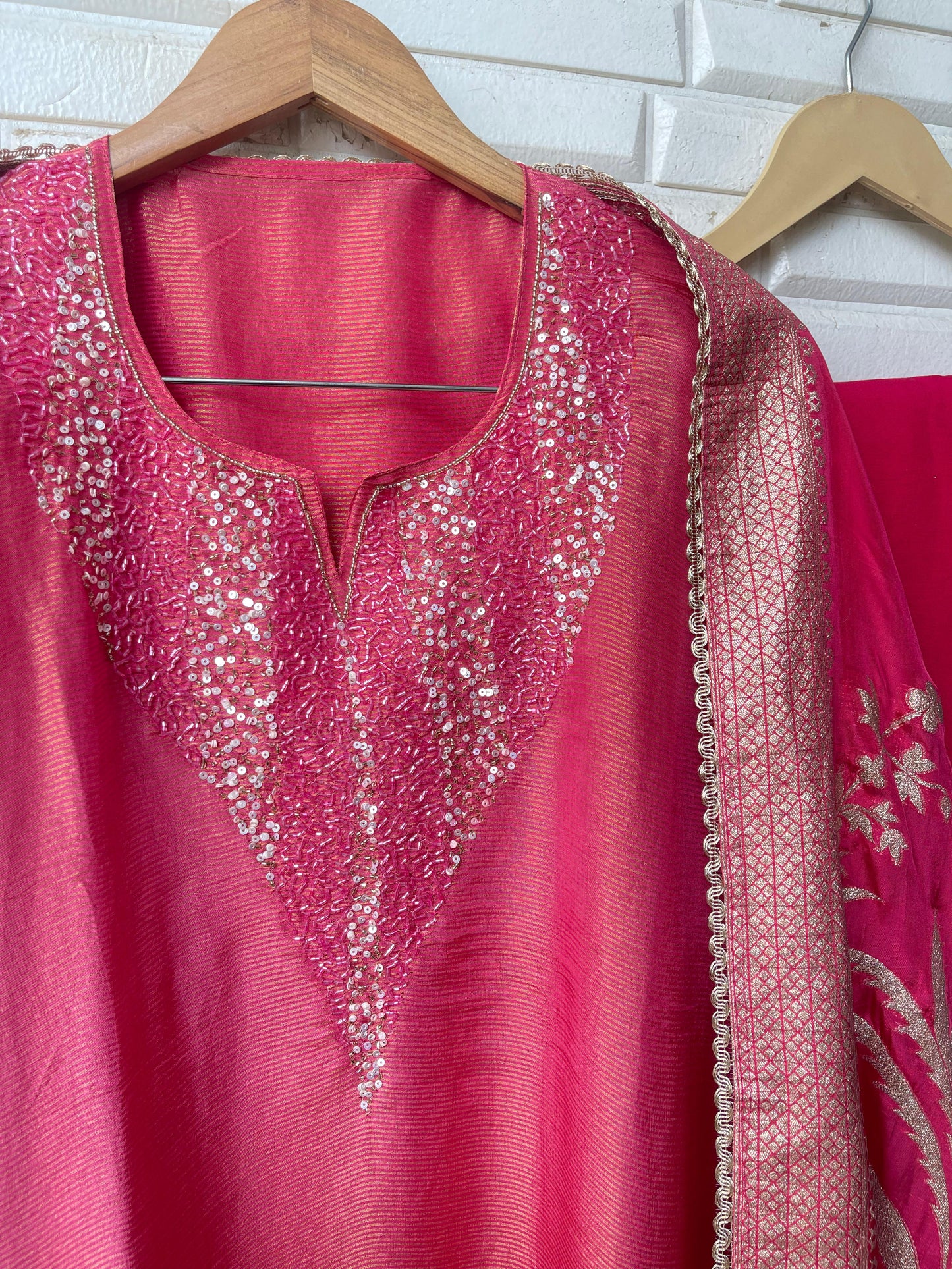 Banarasi silk unstitched ladies suit Rc17858 (a)