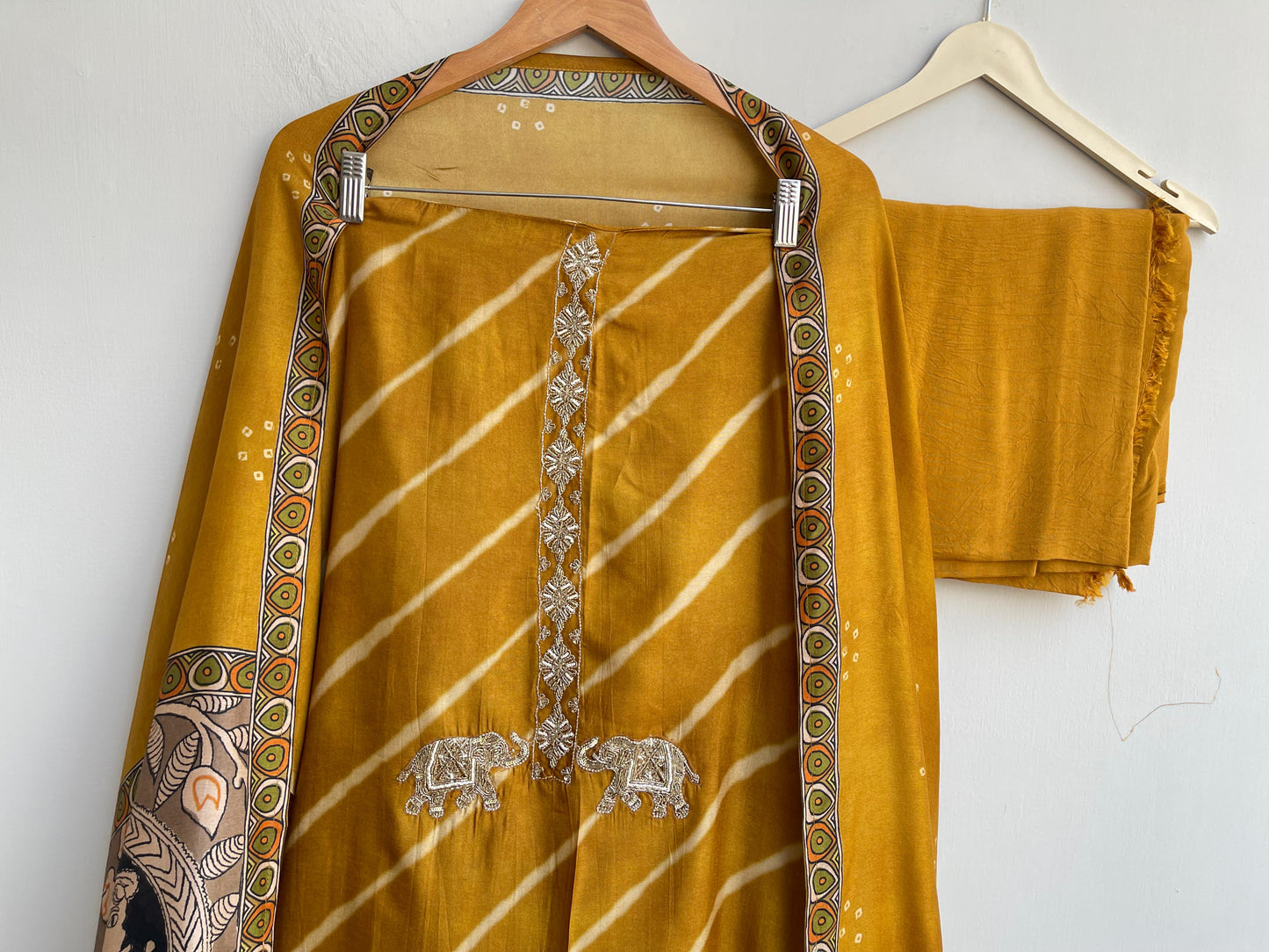 Pure silk printed unstitched ladies suit Rc18543 (b)