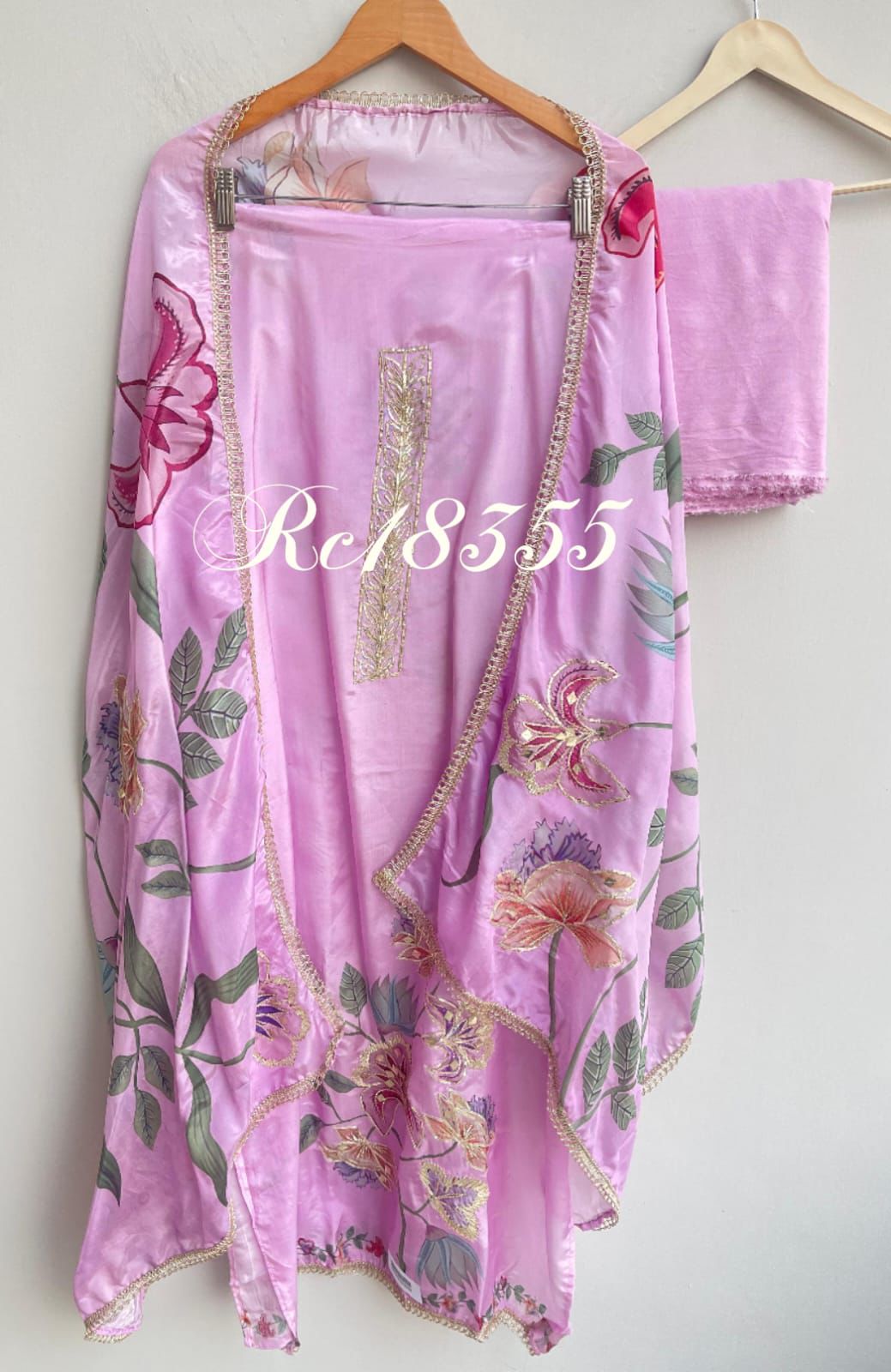 Satin crepe unstitched ladies suit Rc18355