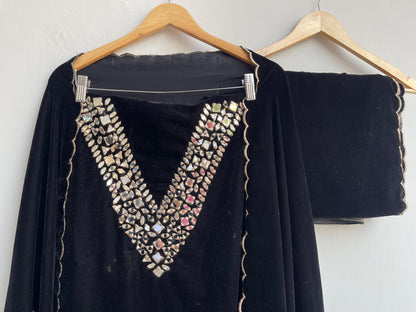 Micra velvet mirror embroidered unstitched ladies suit Rc17850 (a)