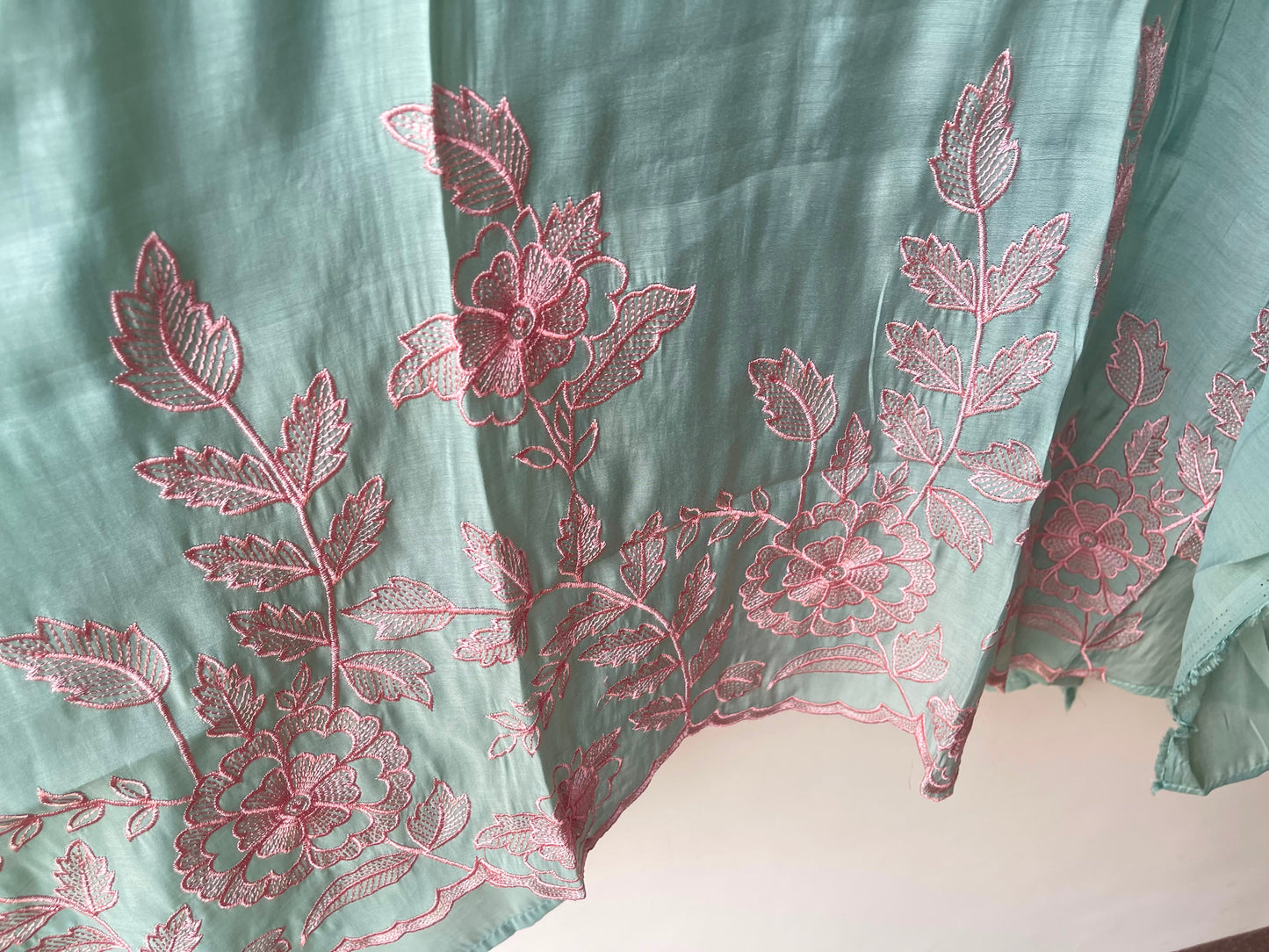 Mul chanderi unstitched ladies suit Rc19071