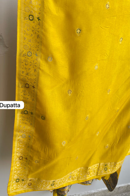 Banarasi silk unstitched ladies suit Rc18242 (c)