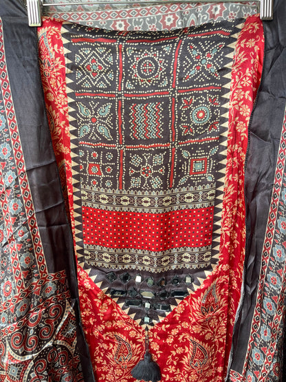 Gajji silk printed unstitched ladies suit Rc19298
