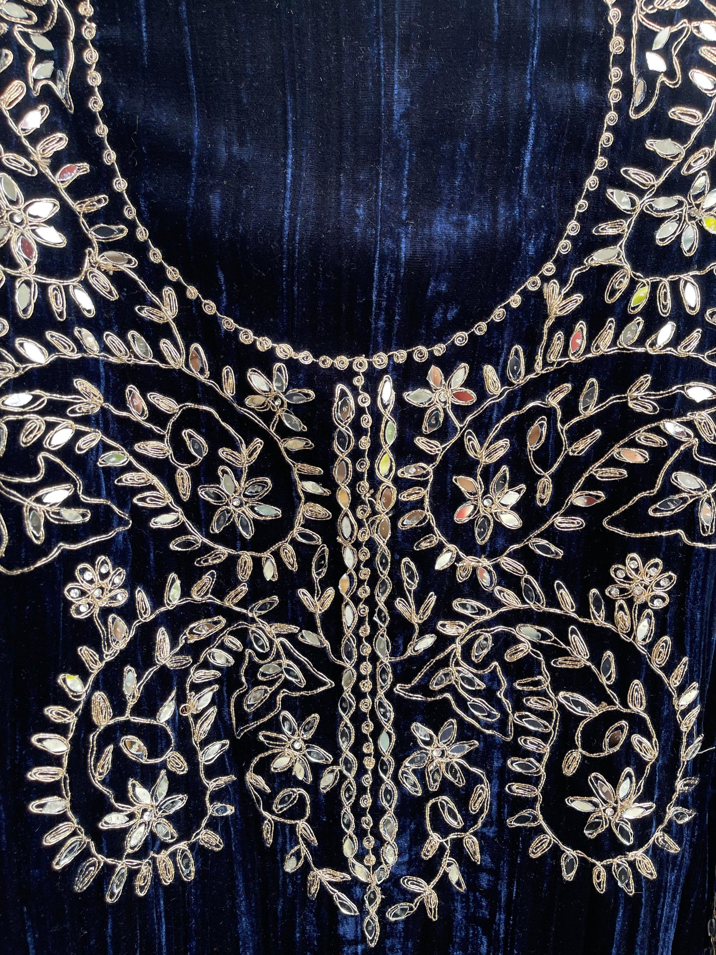 Crushed micra velvet unstitched ladies suit Rc18254