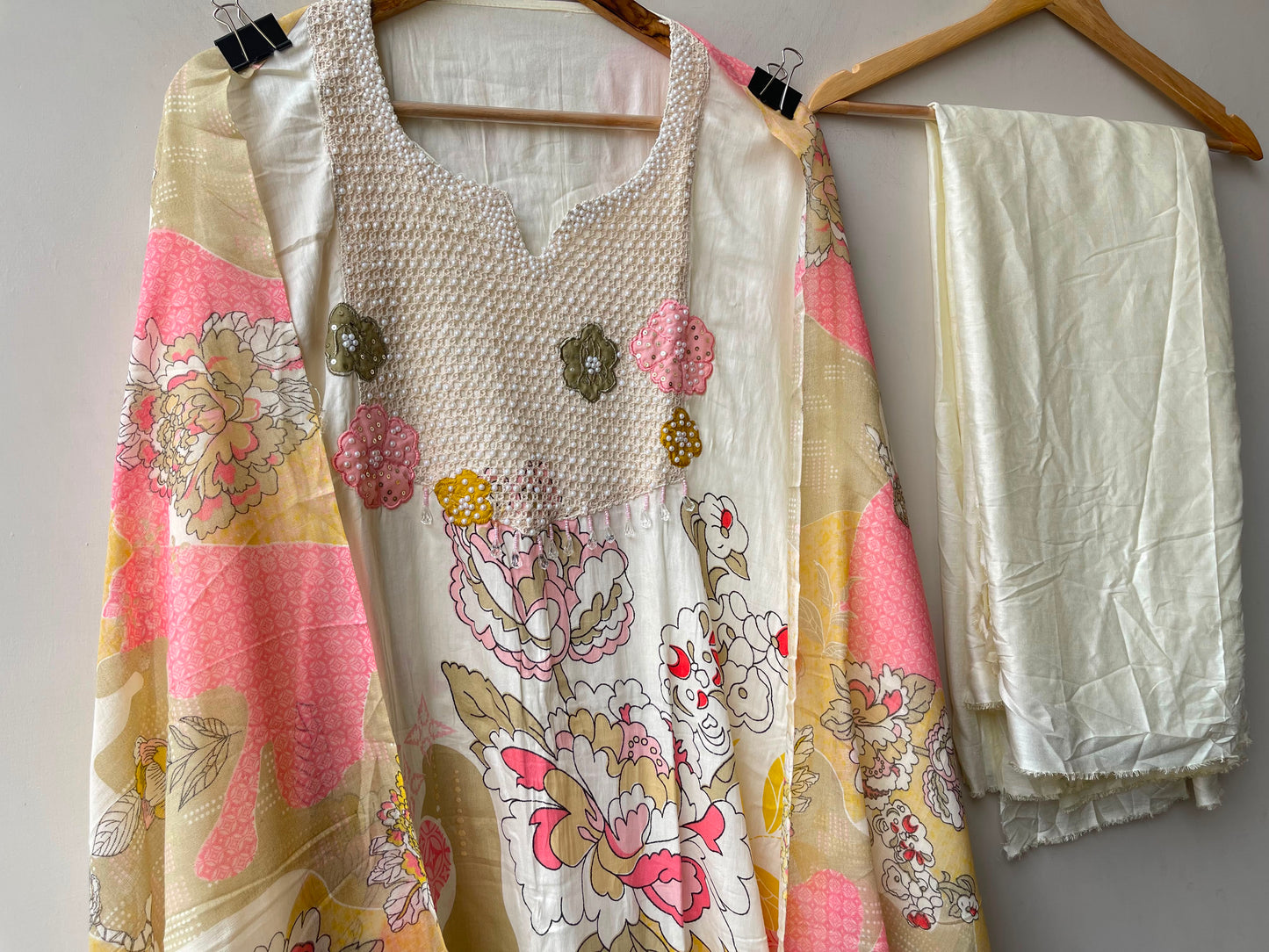 Soft cotton printed ladies unstitched suit Rc19160