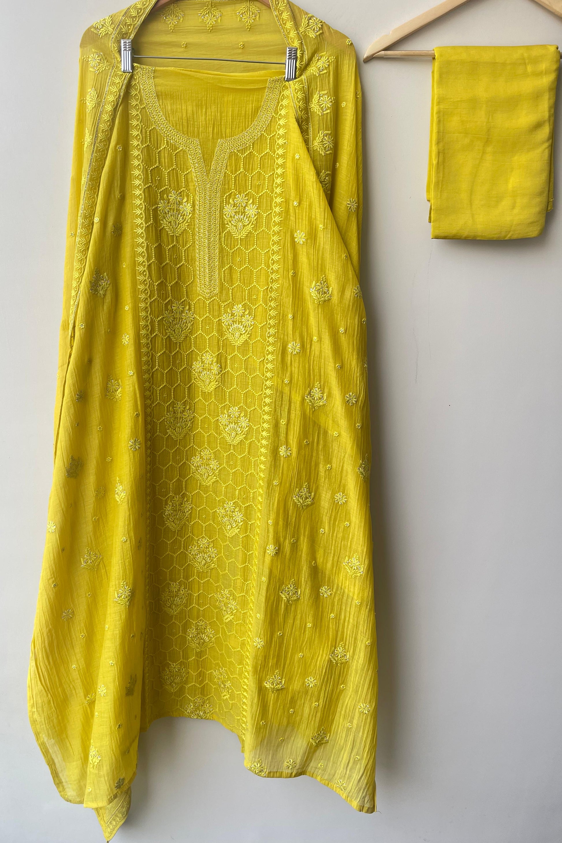 Pure Mul Chanderi Ladies Unstitched Suit RC-18794 (a) – view 8