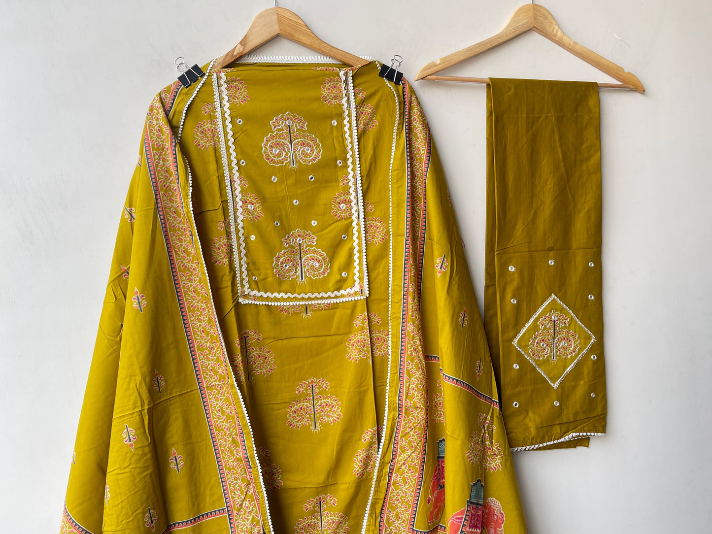Cotton printed unstitched ladies suit Rc19306 (b)