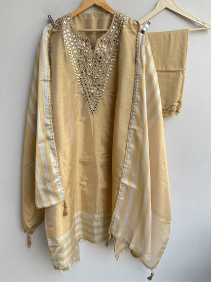 Chanderi silk unstitched ladies suit Rc18440