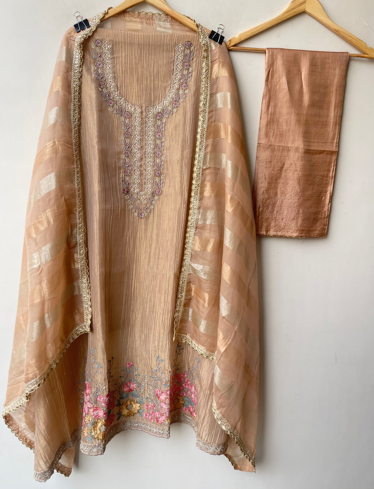 Elegant Crushed Shimmer Tissue Unstitched Ladies 3pcs Designer Suit Set