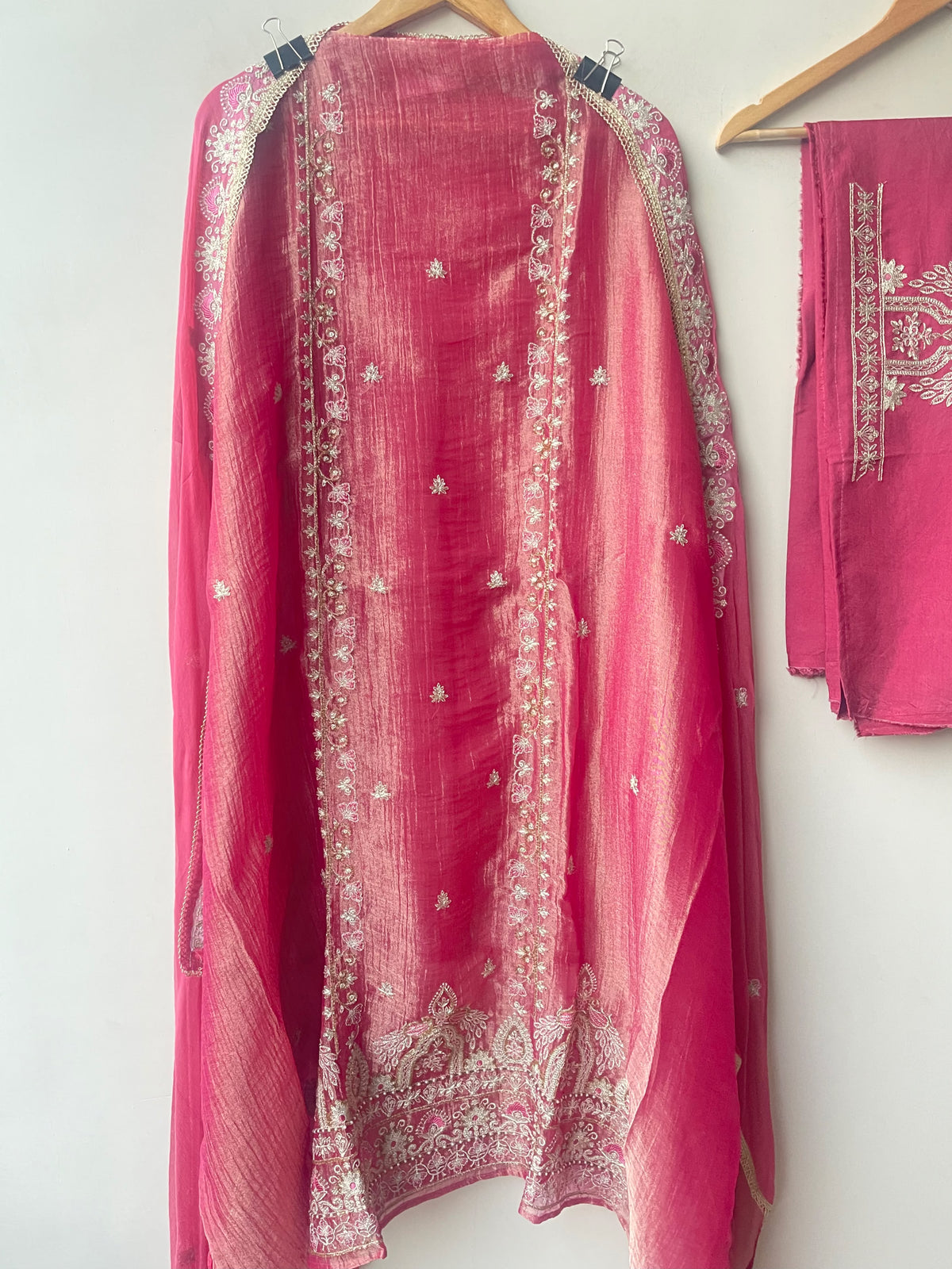 Elegant Designer Shimmer Tissue Embroidered 3 Pcs Unstitched Suit Set