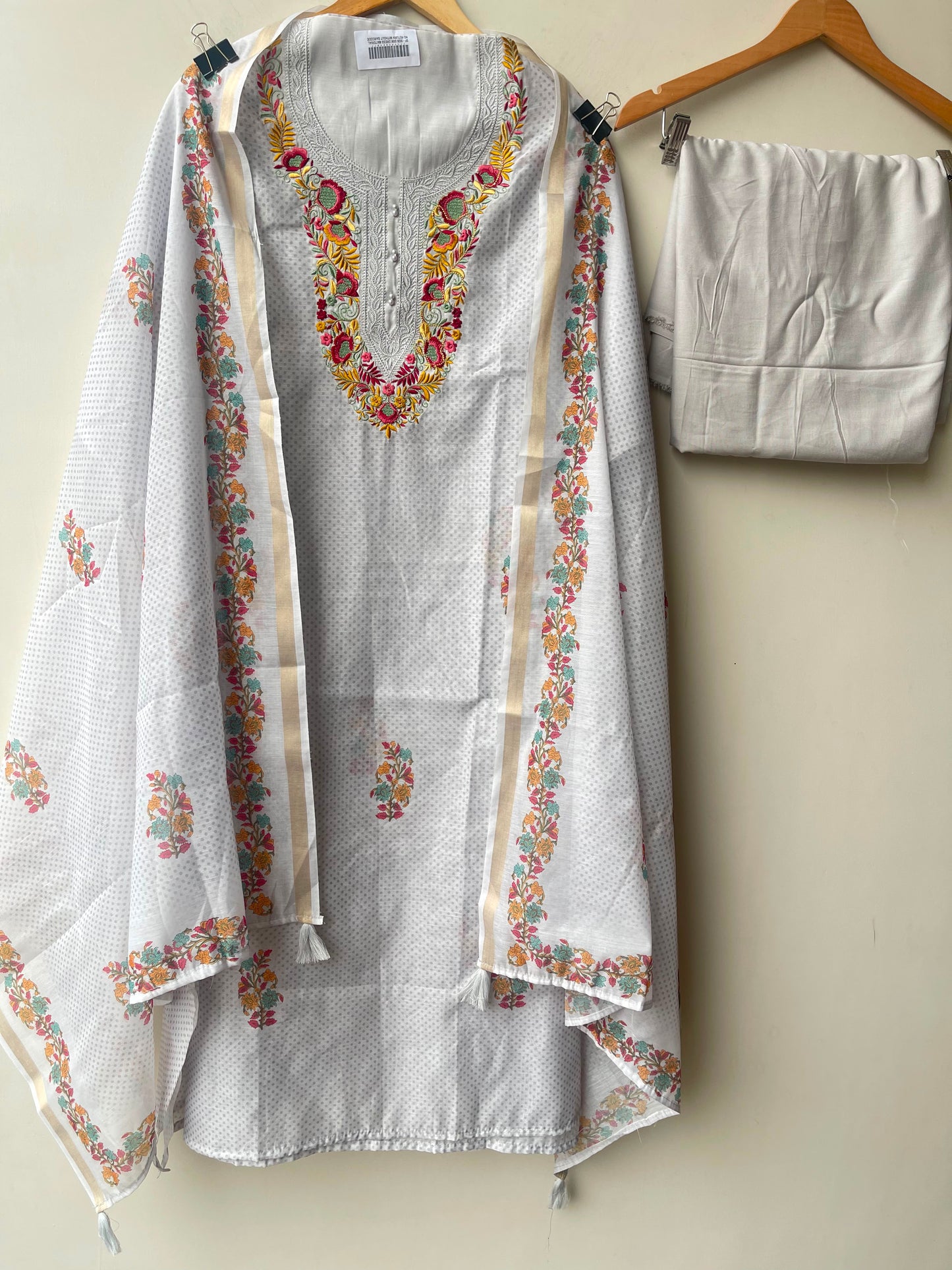 Mul chanderi unstitched ladies suit Rc19026 (b)
