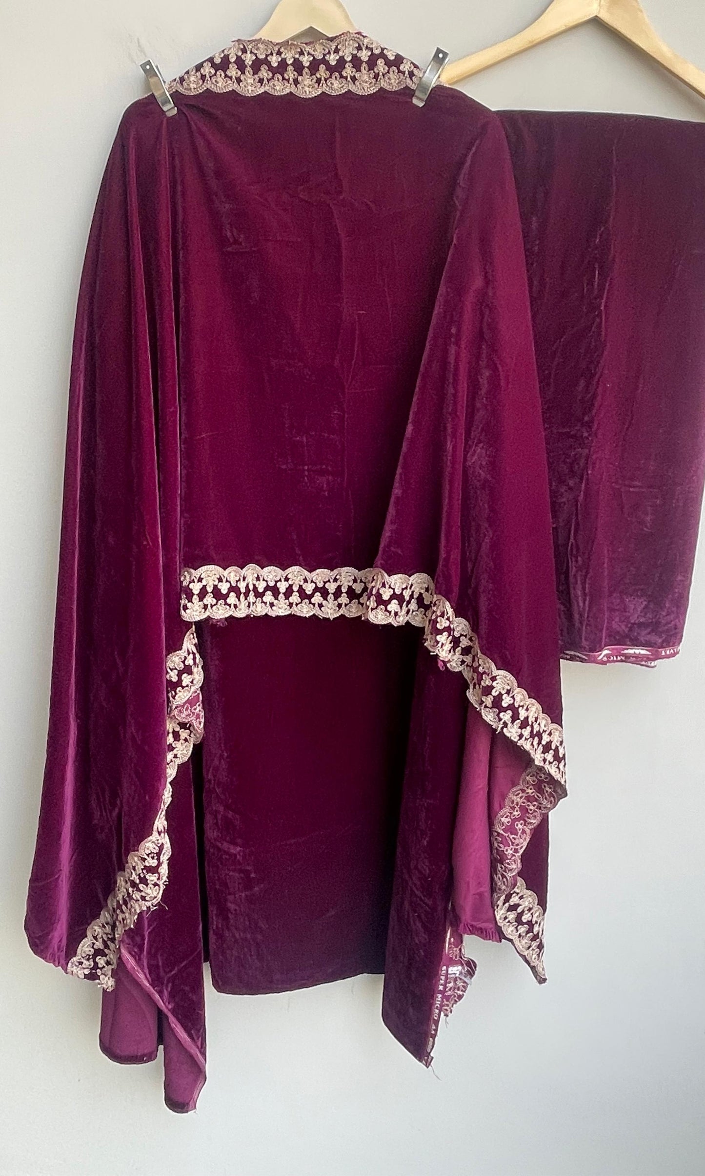 Velvet embroidered unstitched ladies suit Rc18838