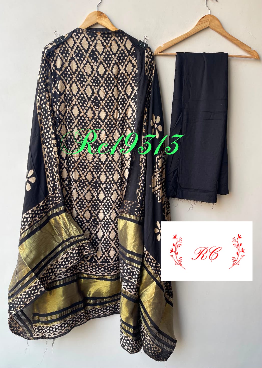 Mul cotton printed unstitched ladies suit Rc19313 (a)
