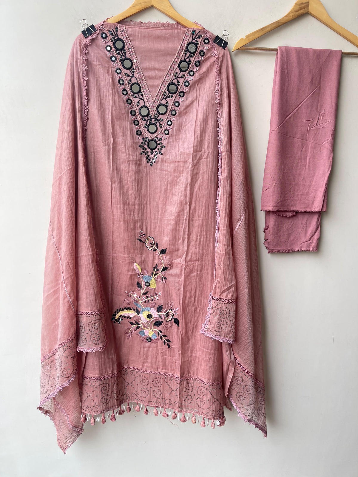 Premium Mul Chanderi Designer Unstitched 3 Pcs Suit Set
