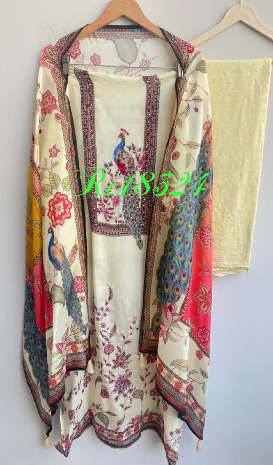 Satin Crepe Unstitched Ladies Suit RC-18324 – view 5