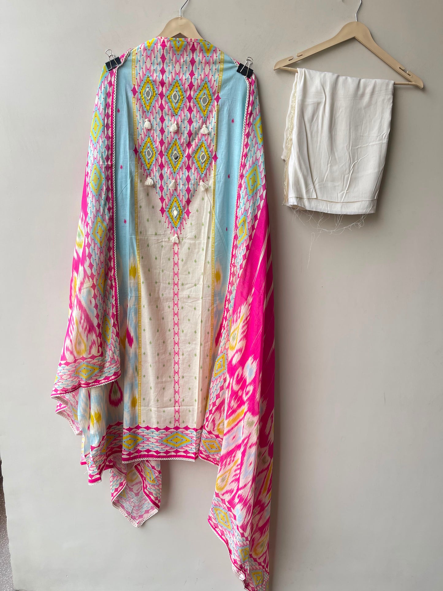 Pure soft cotton printed unstitched ladies suit Rc19055