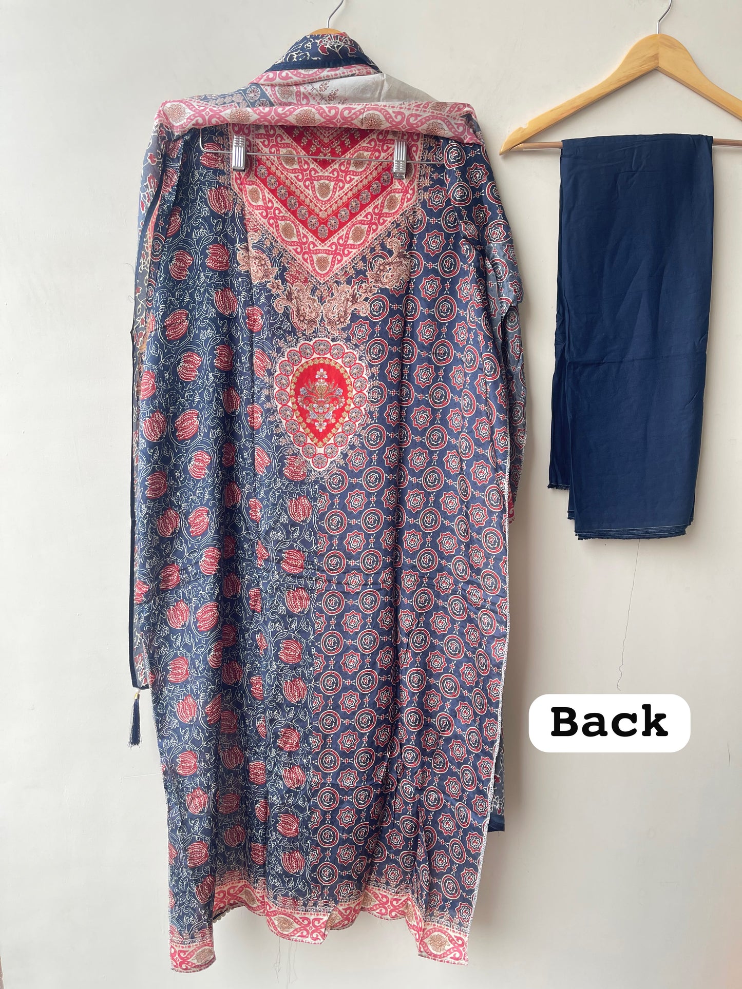 Satin crepe printed ladies unstitched suit Rc19153