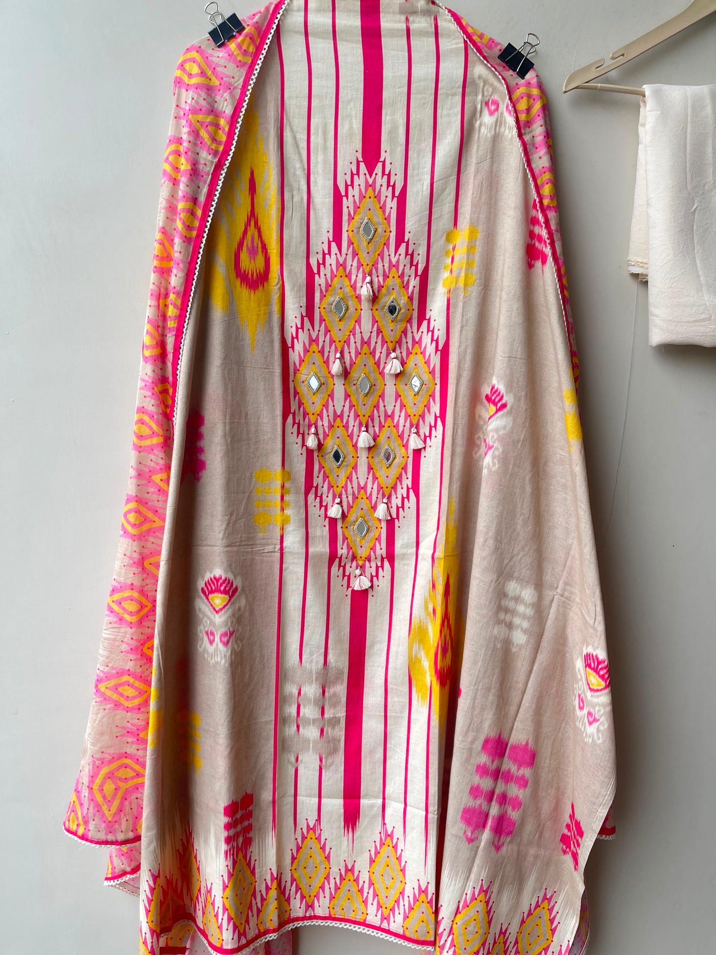 Pure cotton printed ladies unstitched suit Rc19064