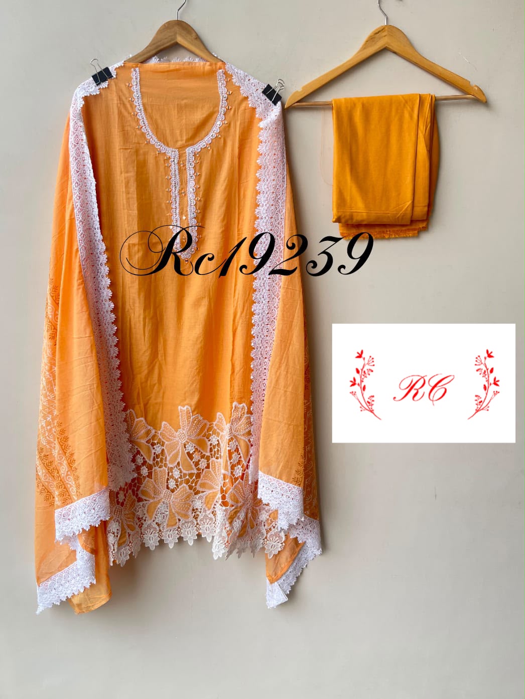 Mul Chanderi Unstitched Ladies Suit with Kutdana Work RC-19239 - Royal Chic by Priti (photo 3)