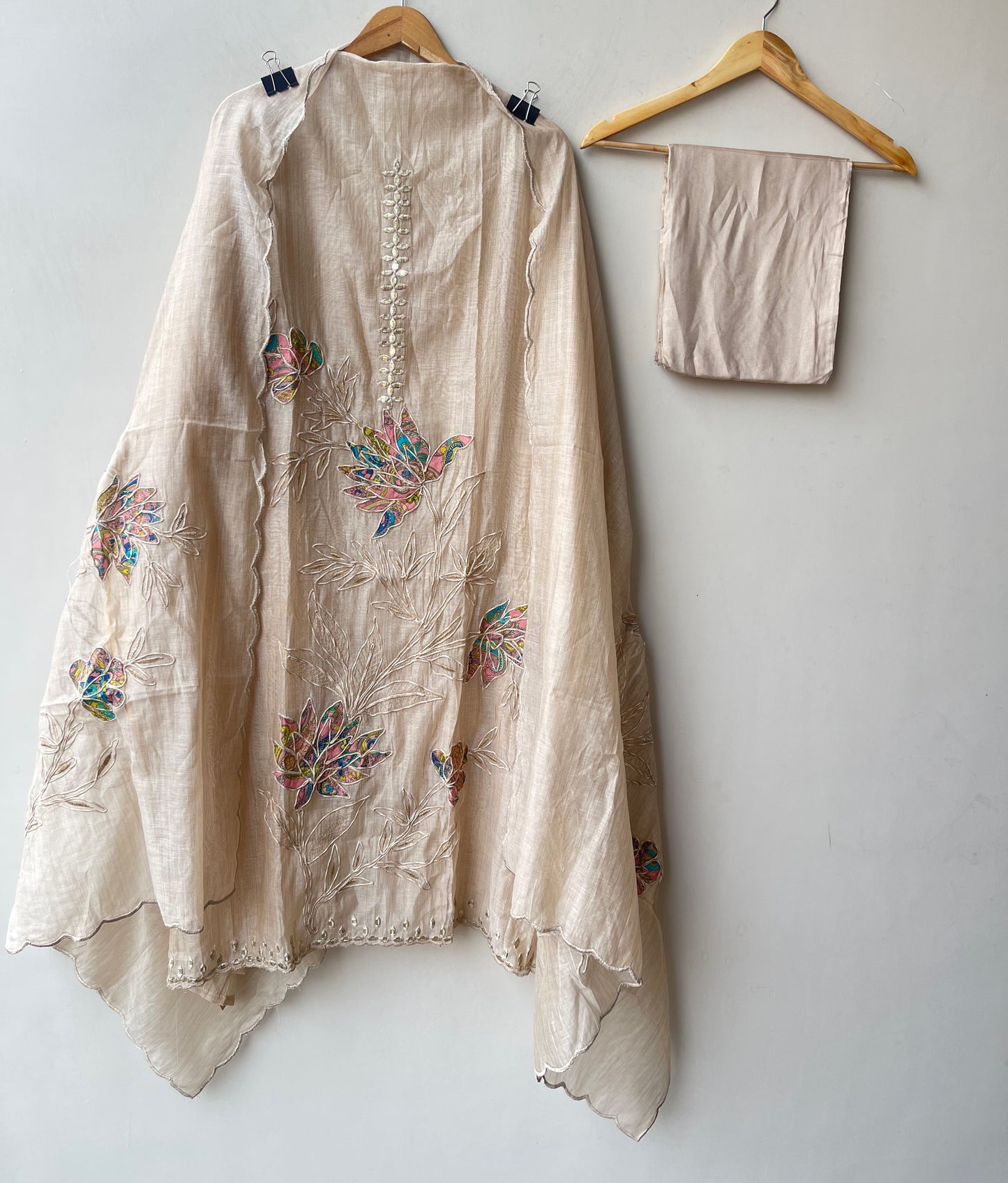 Fine mul chanderi unstitched ladies suit Rc19174