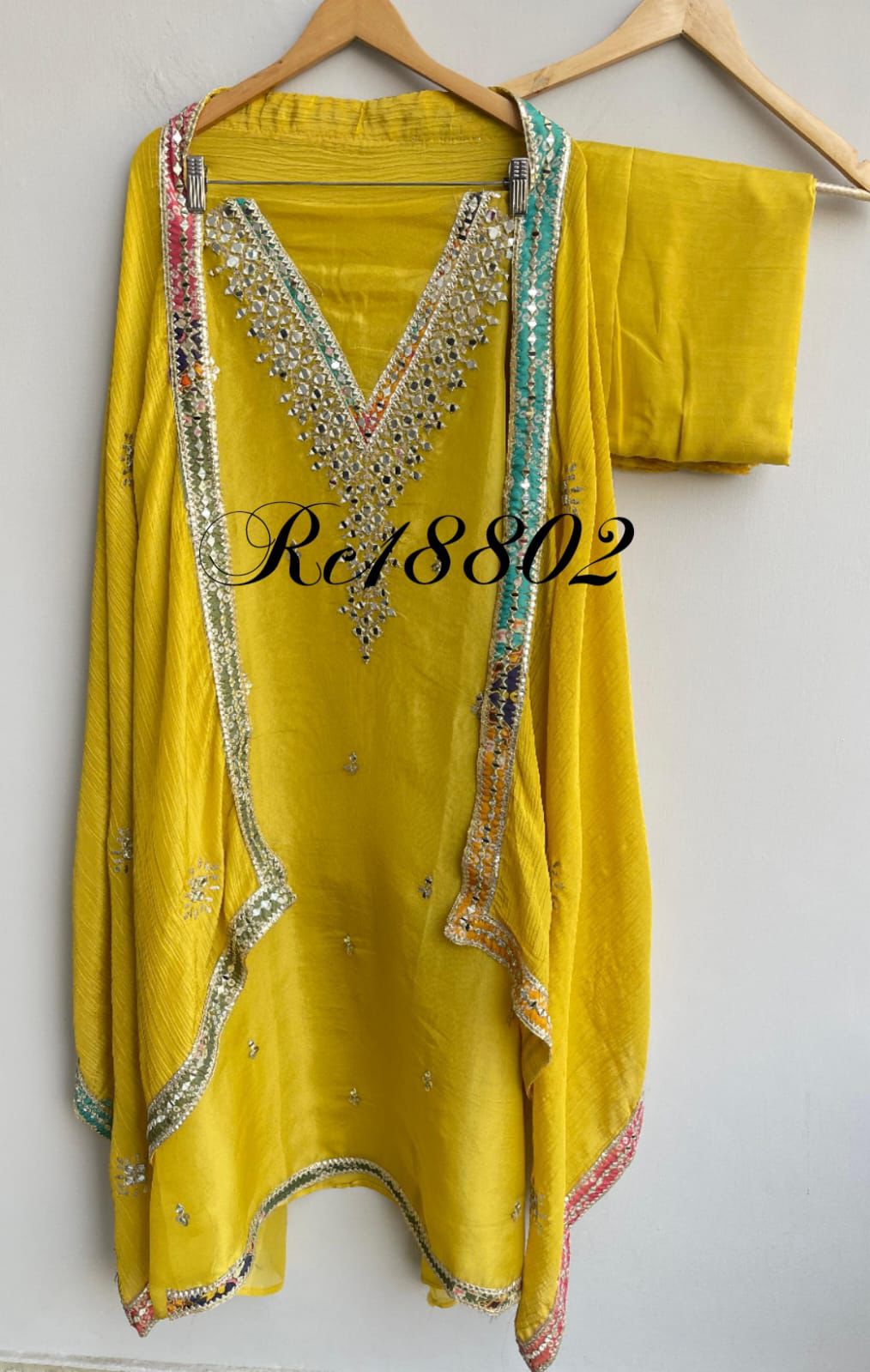 Silk unstitched ladies suit Rc18802