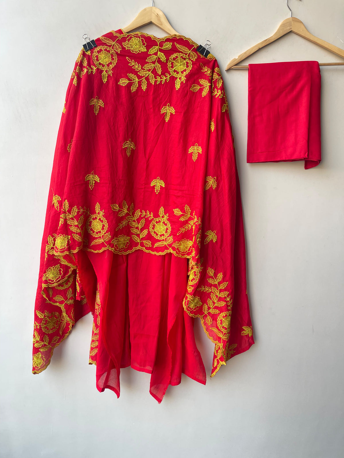 Designer Mul Chanderi 3 Pcs Unstitched Suit Set