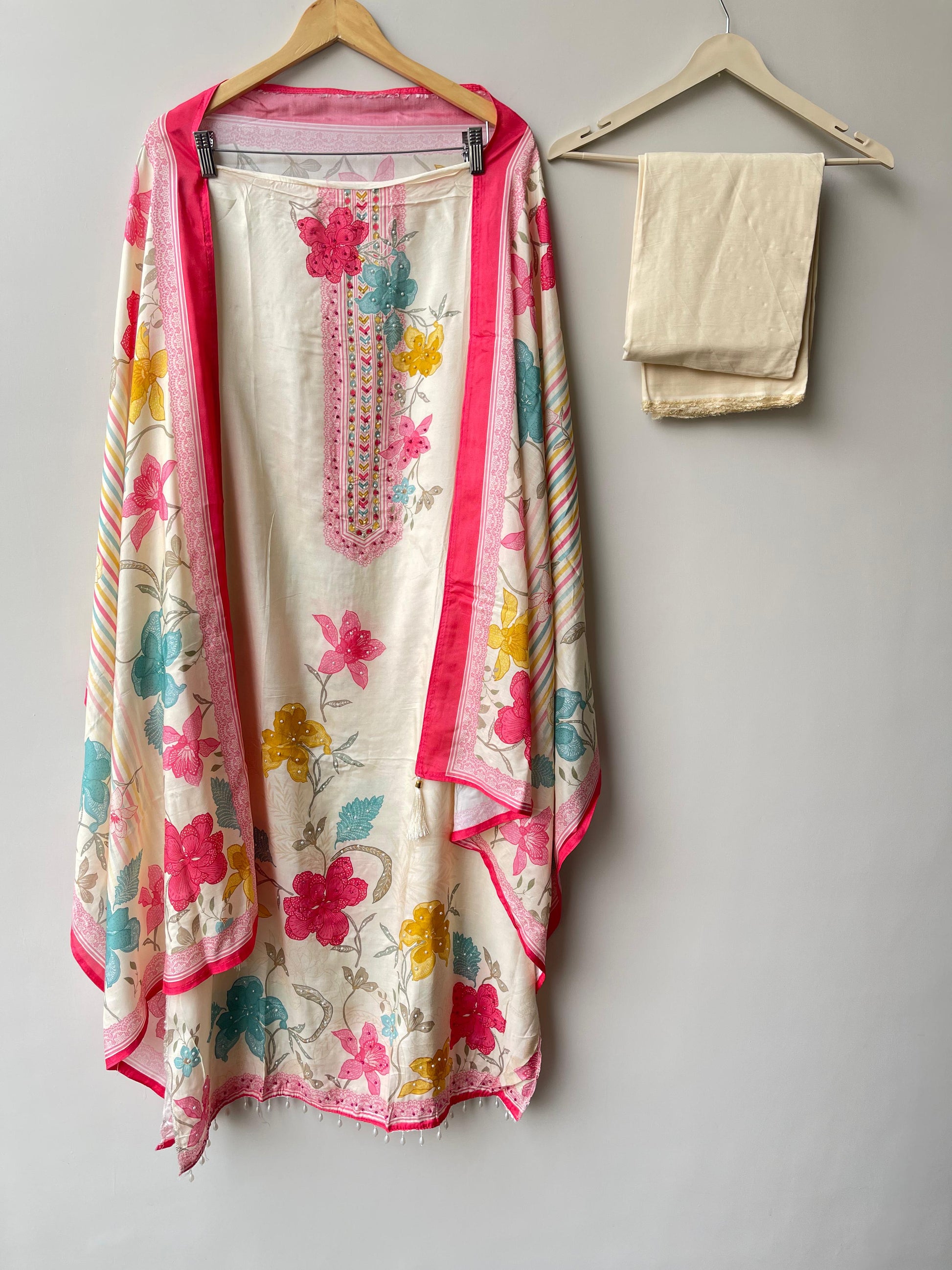 Muslin Printed Unstitched Ladies Suit RC-18647 – view 6