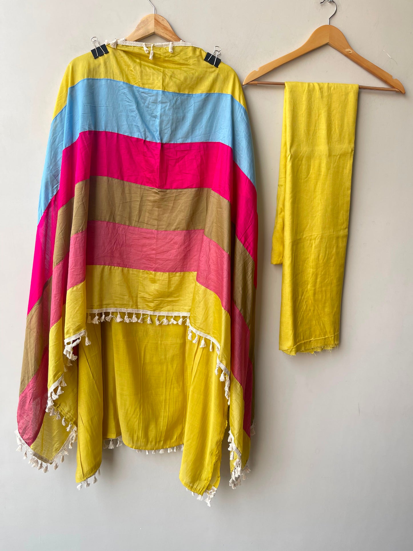 Mul chanderi unstitched ladies suit Rc19282 (a)