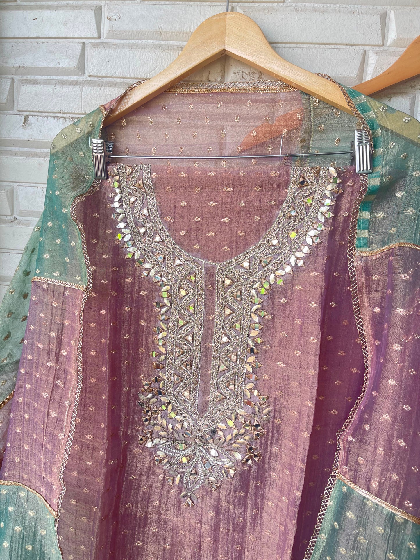 Banarasi shimmer glass organza unstitched ladies suit Rc19295 (a)