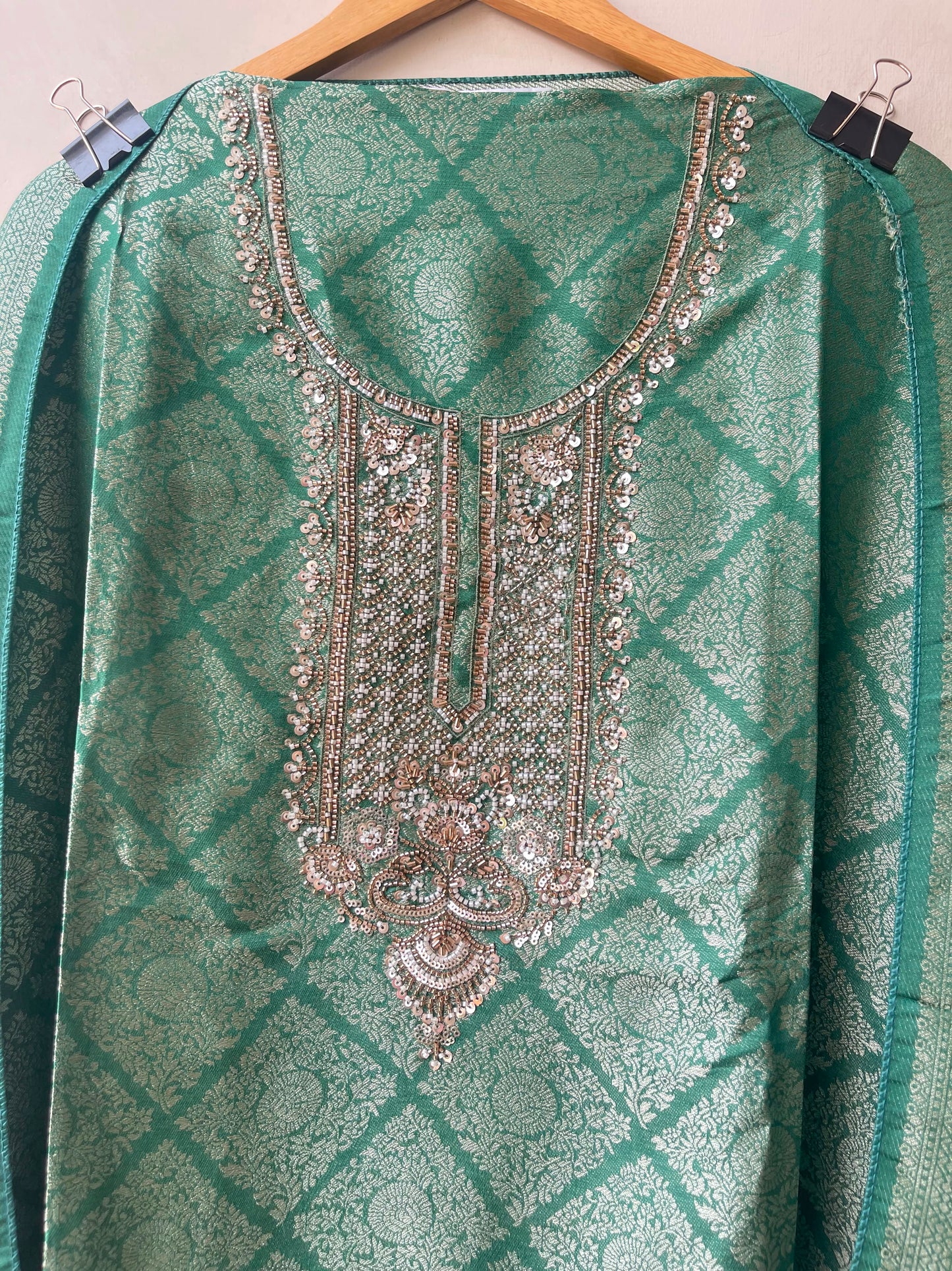 Fine Banarasi shimmer silk unstitched ladies suit Rc19267 (a)