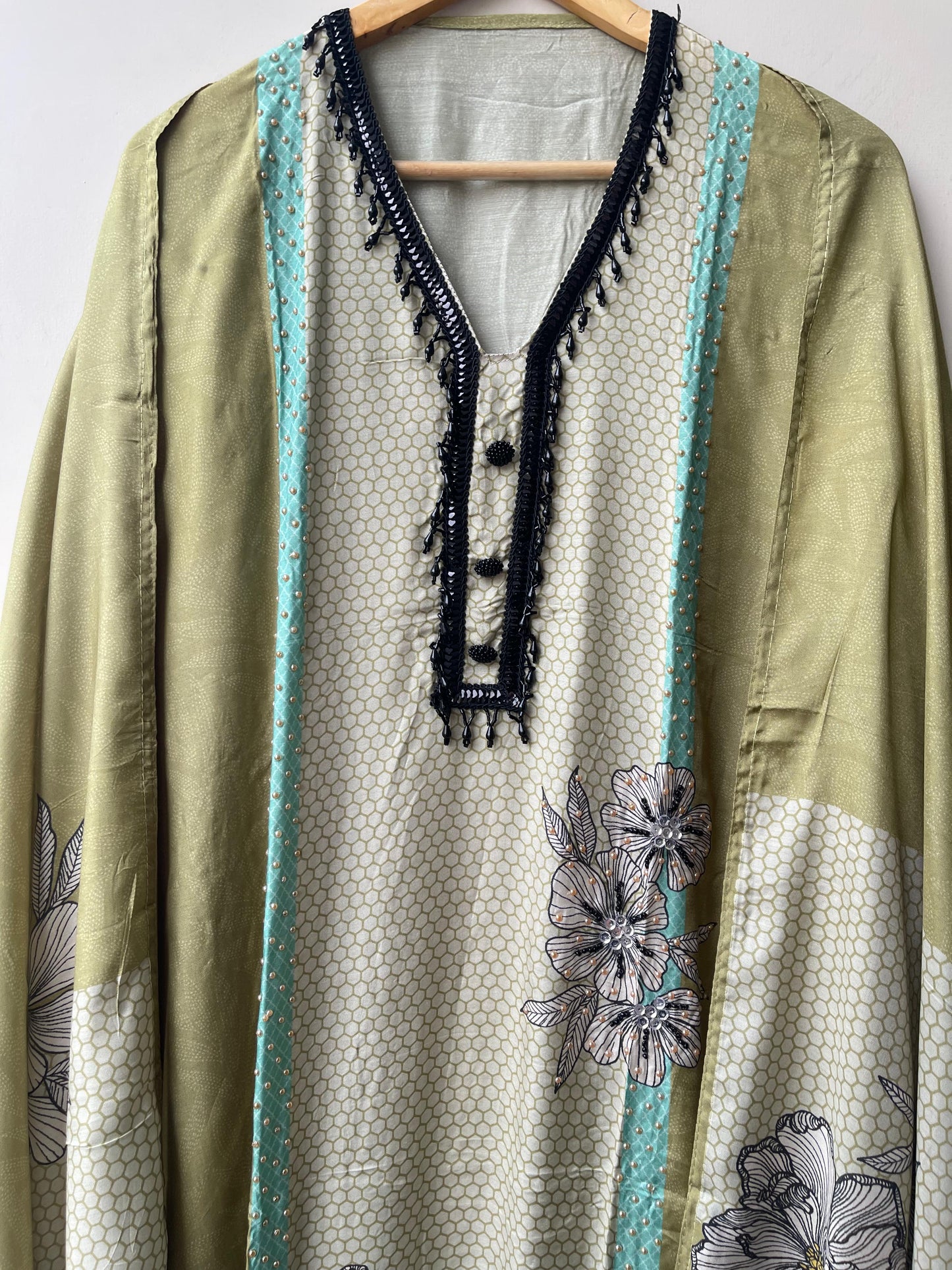 Satin Crepe Printed Ladies Unstitched Suit RC-18765