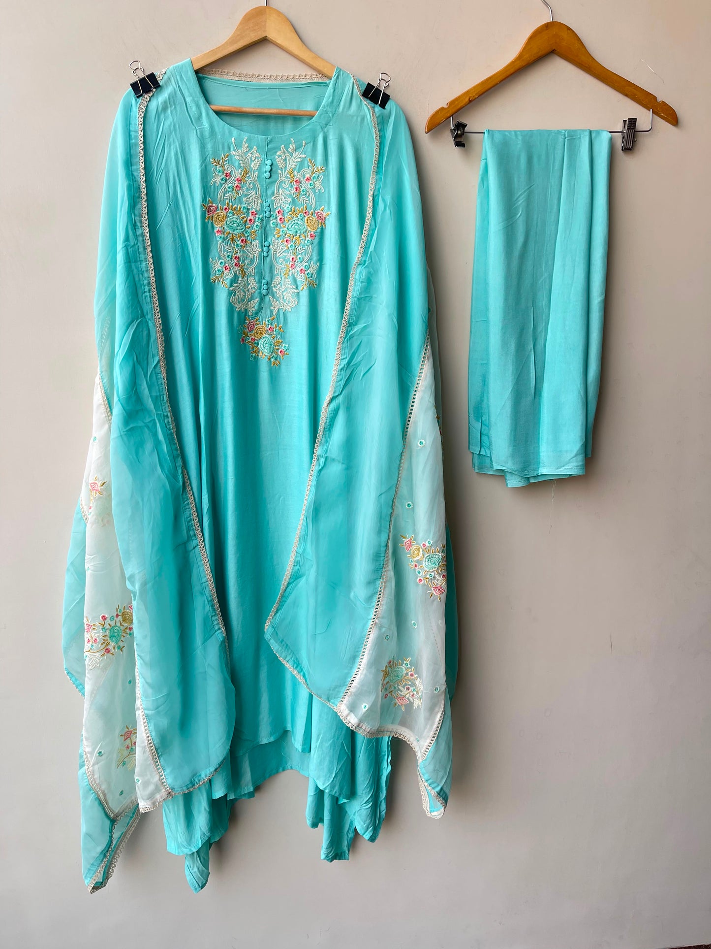 Mul chanderi unstitched ladies suit Rc19181