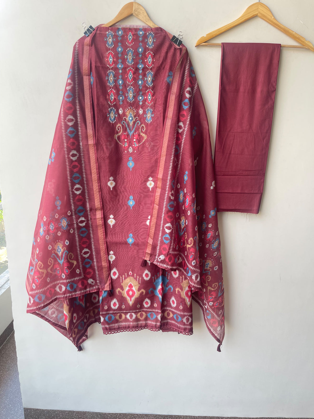Ikkat Printed Mul Chanderi Unstitched Dress Material Set