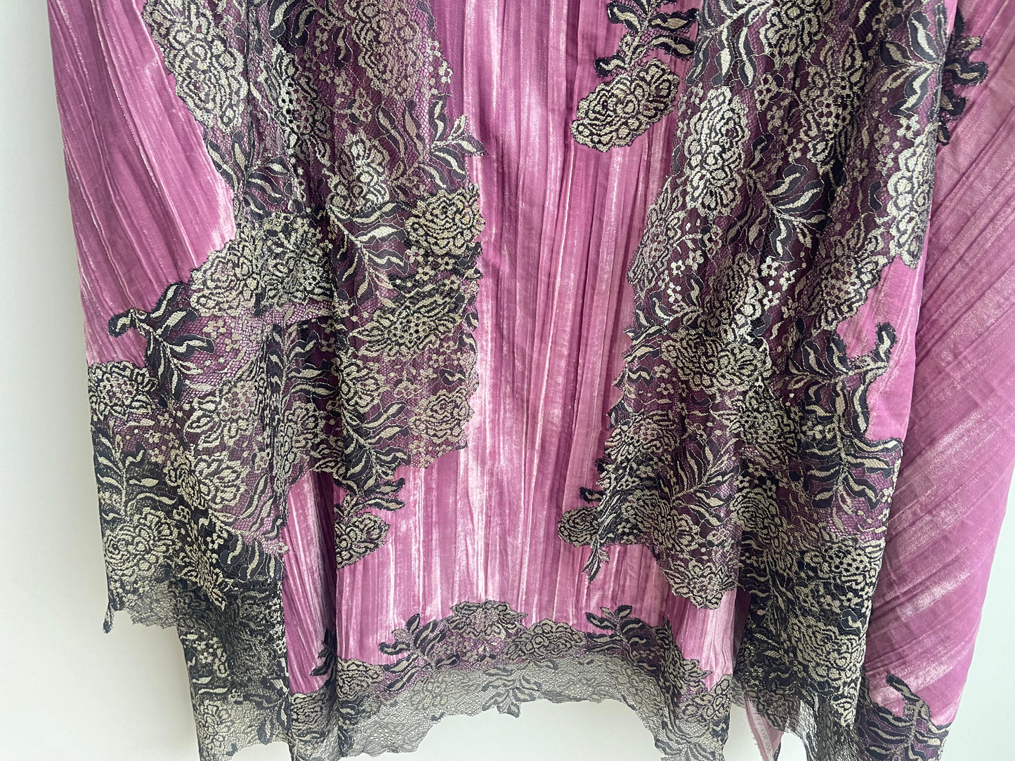 Micra crushed velvet unstitched ladies suit Rc18281