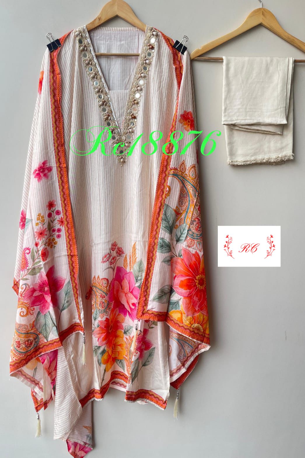 Muslin Printed Unstitched Ladies Suit RC18876 – view 2