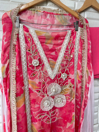 Burberry printed unstitched ladies suit Rc17603 (a)