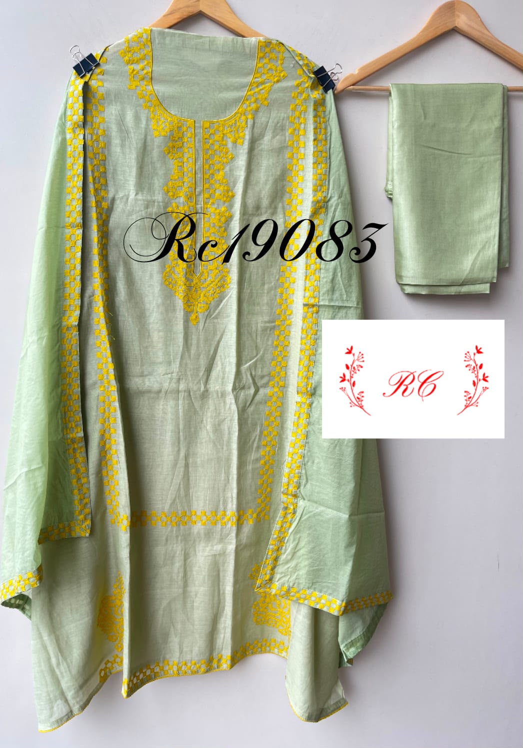 Pure mul chanderi unstitched ladies suit Rc19083