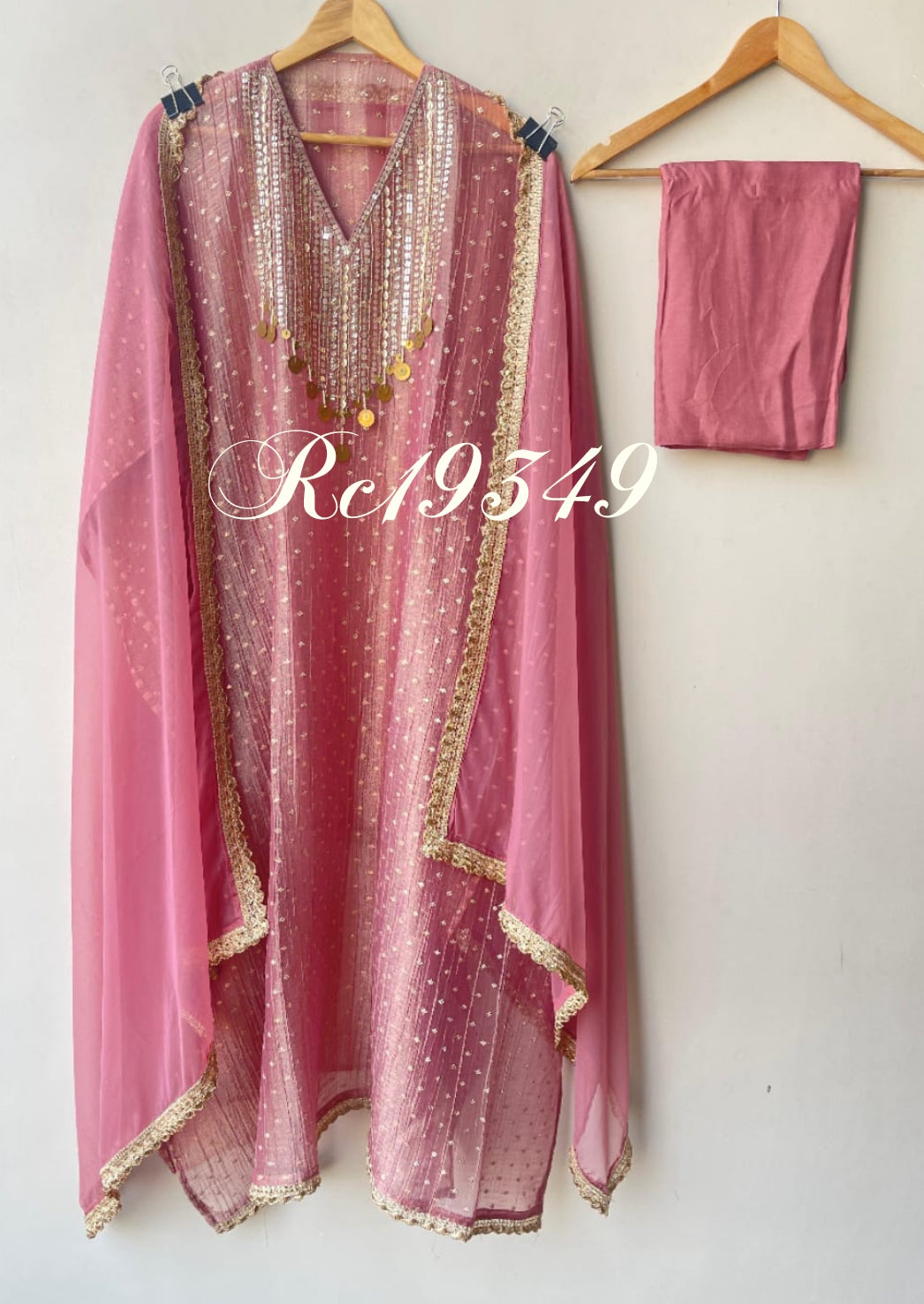 Banarasi shimmer crushed tissue unstitched ladies suit Rc19349