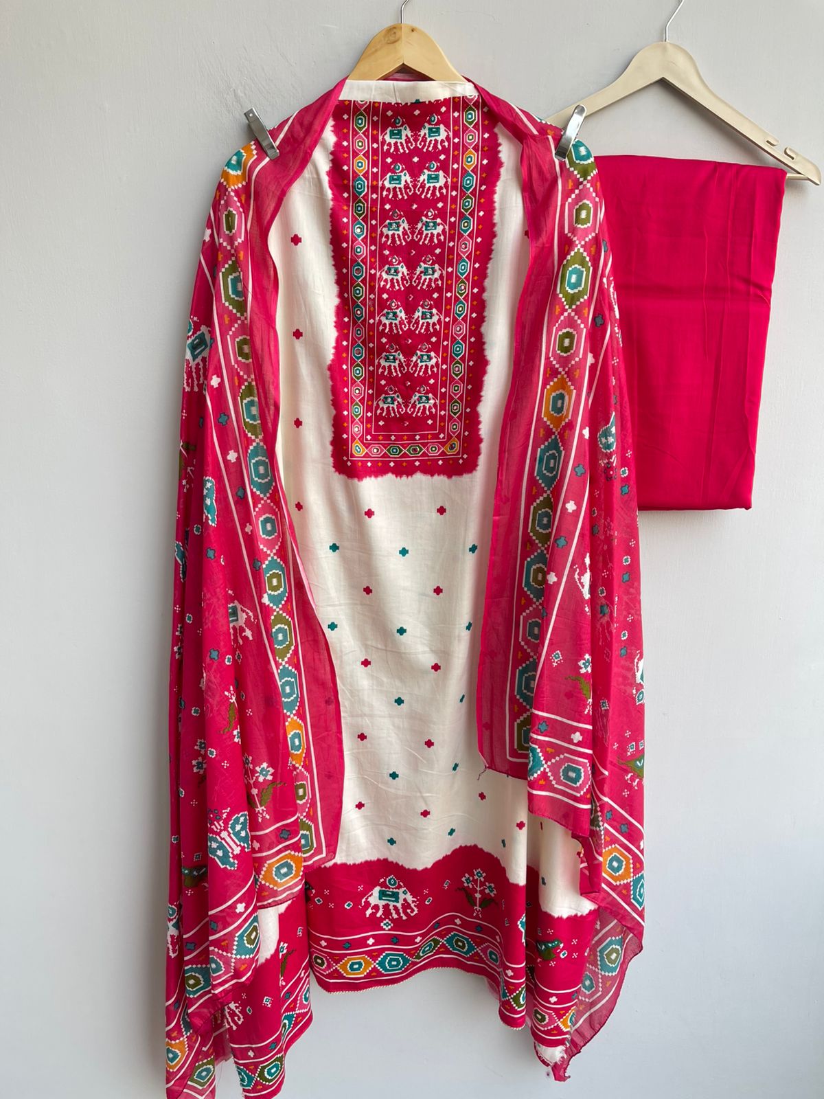 Cotton Unstitched Ladies Suit RC-18434