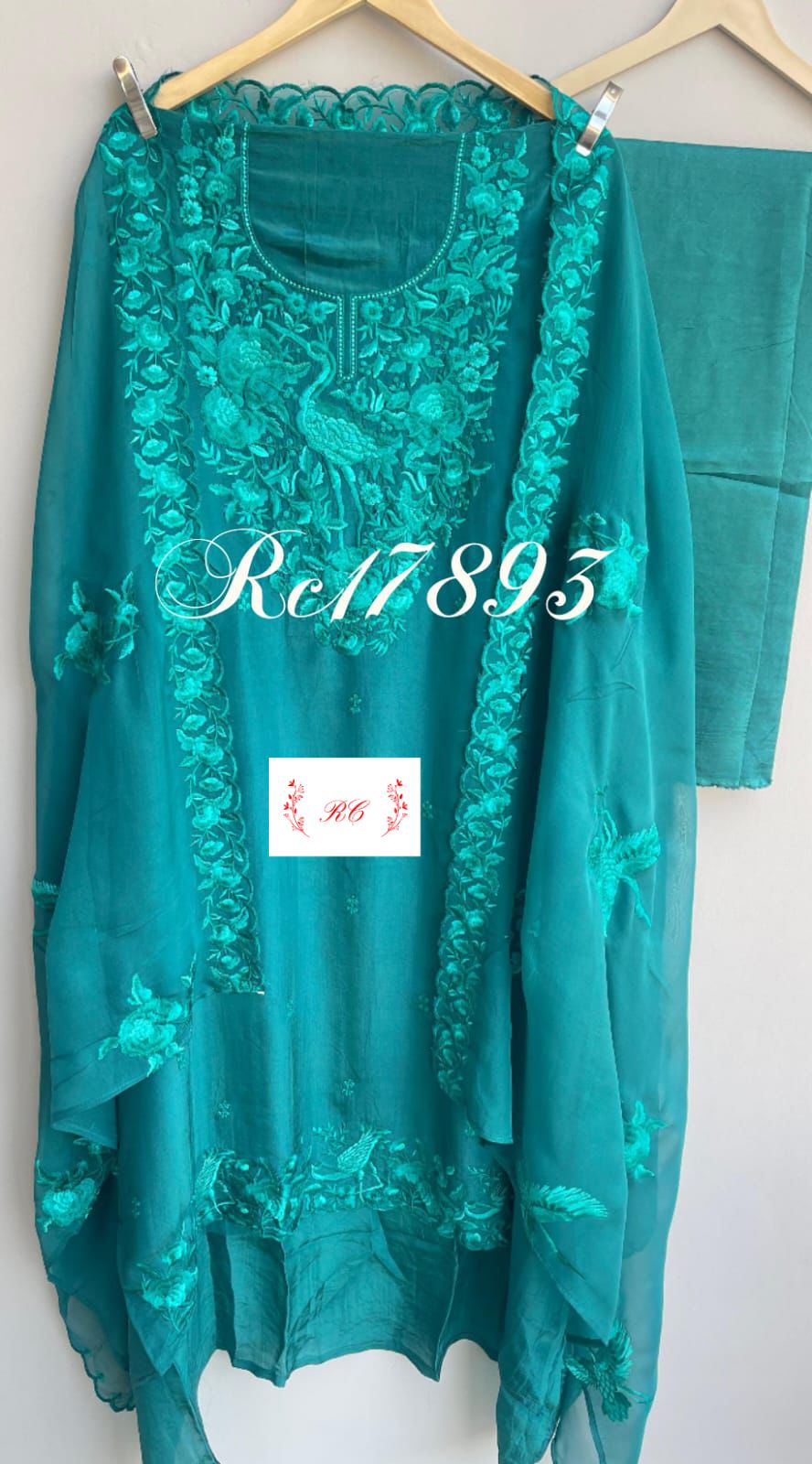 Crape silk unstitched ladies suit Rc17893  (b)