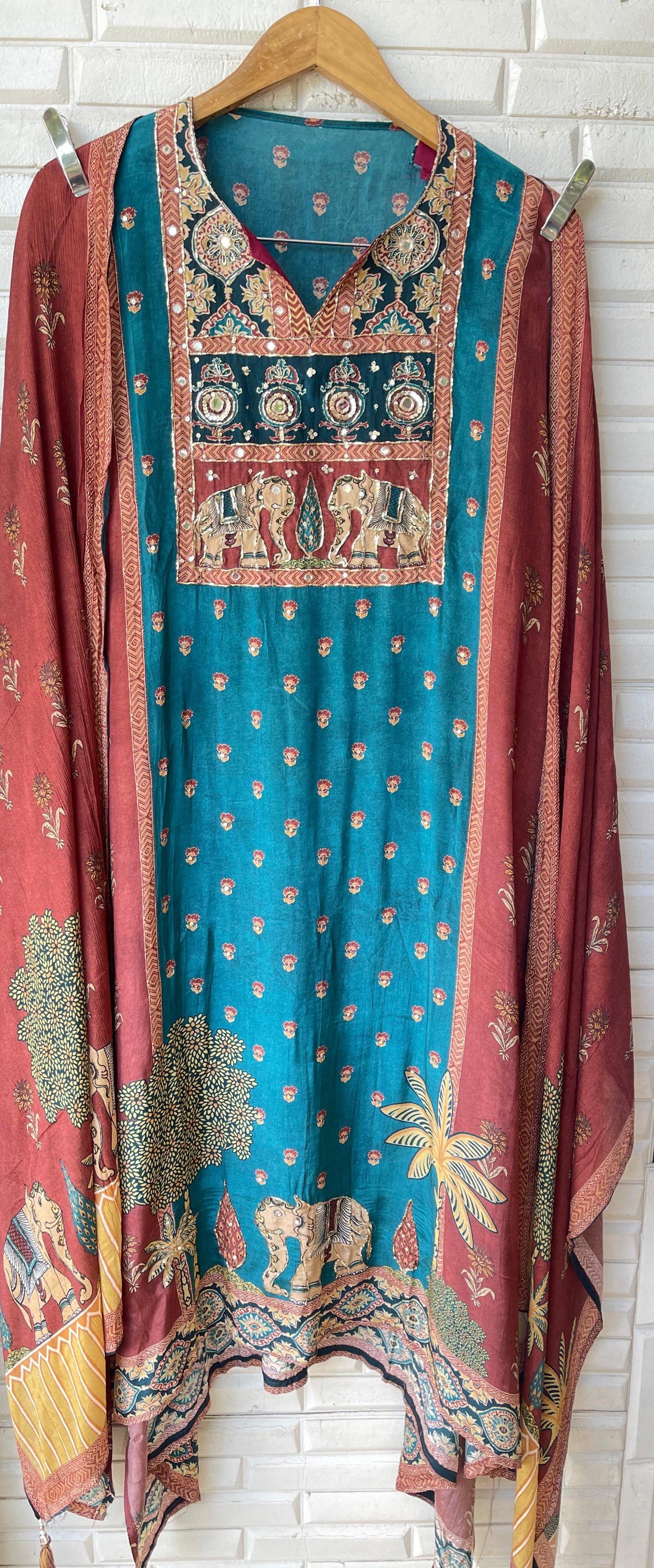 Satin crape unstitched ladies suit Rc17855