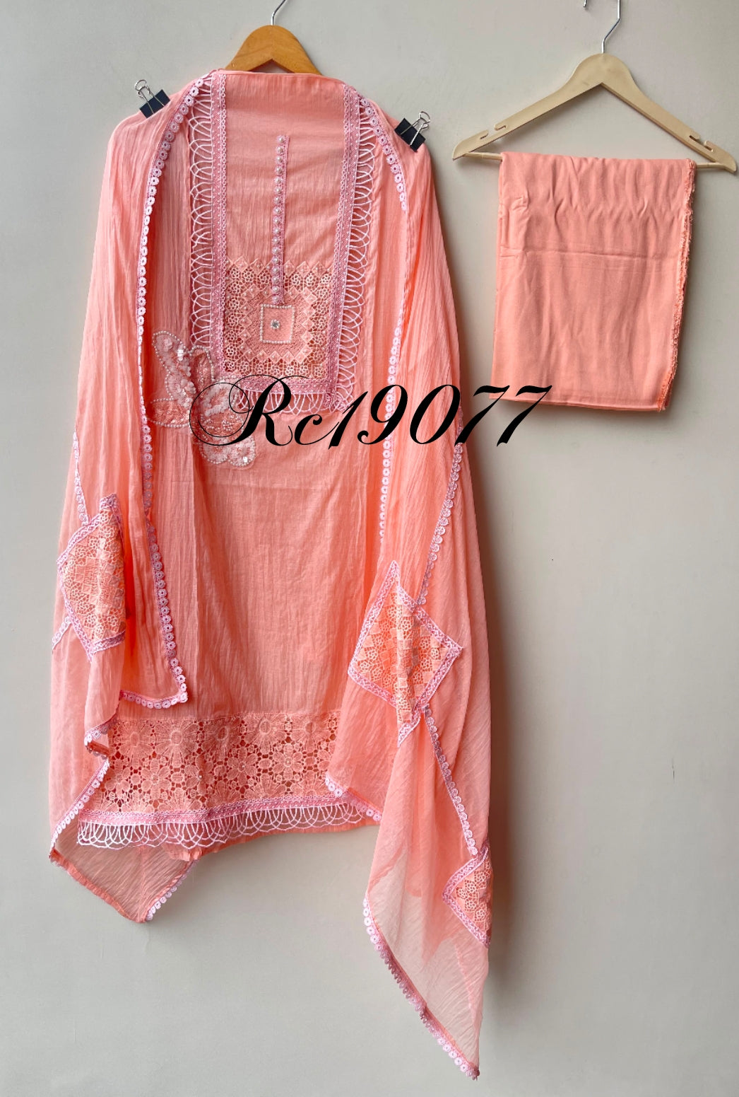 Mul cotton unstitched ladies suit Rc19077 (b)