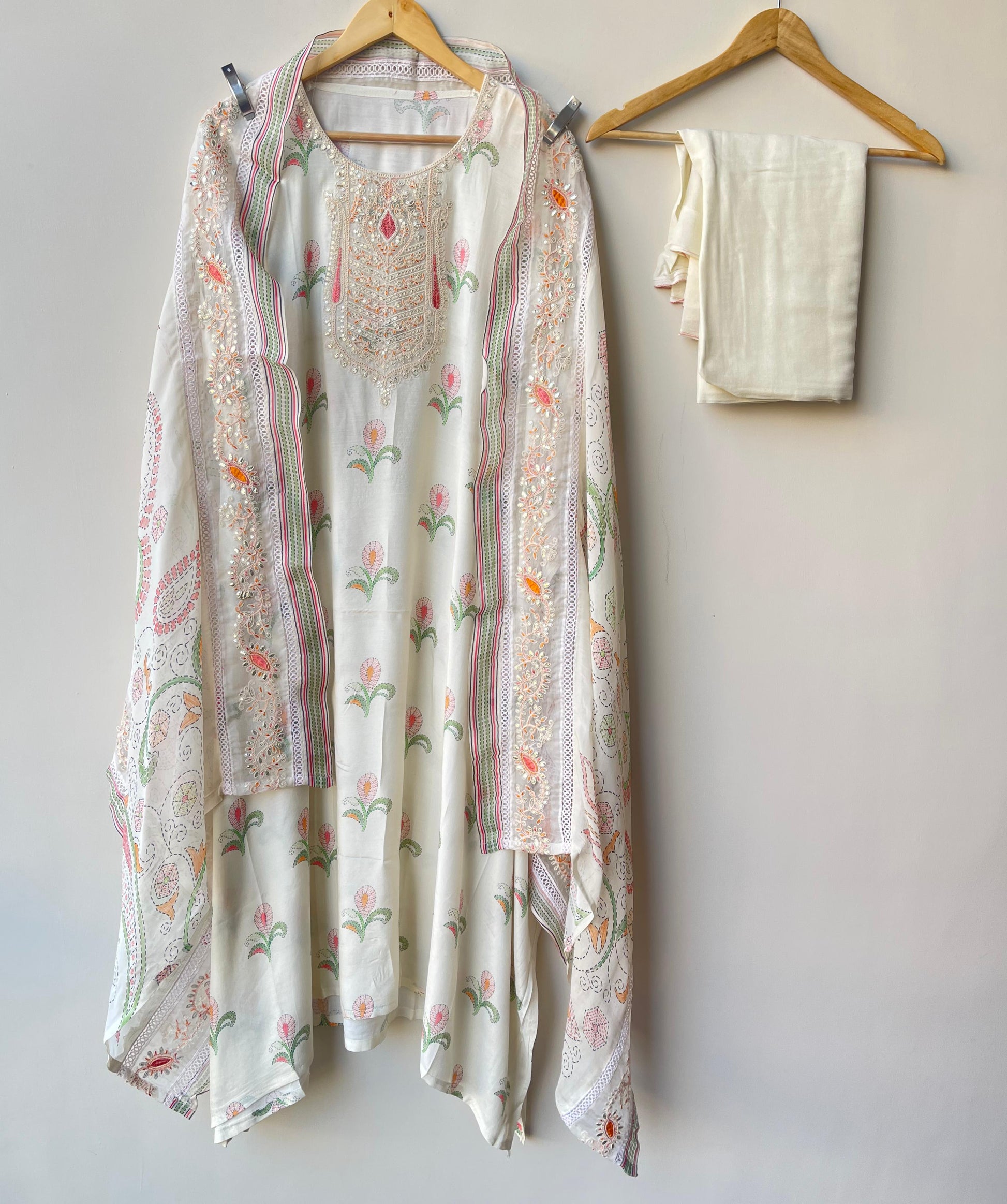 Muslin Printed Semi Stitched Ladies Suit RC-18718
