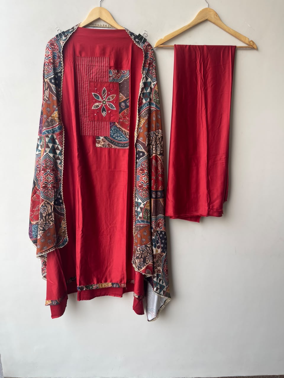 Exquisite Glaze Cotton Printed Fabric Unstitched Suit Set