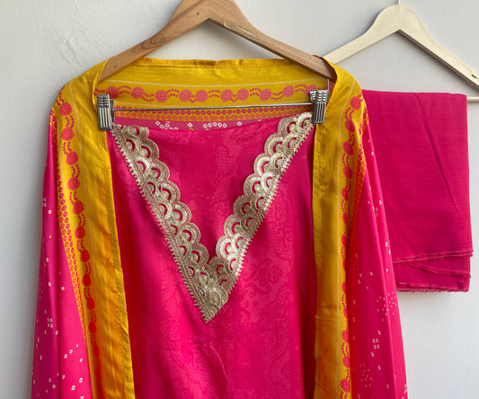 Crepe satin printed unstitched ladies suit Rc18837