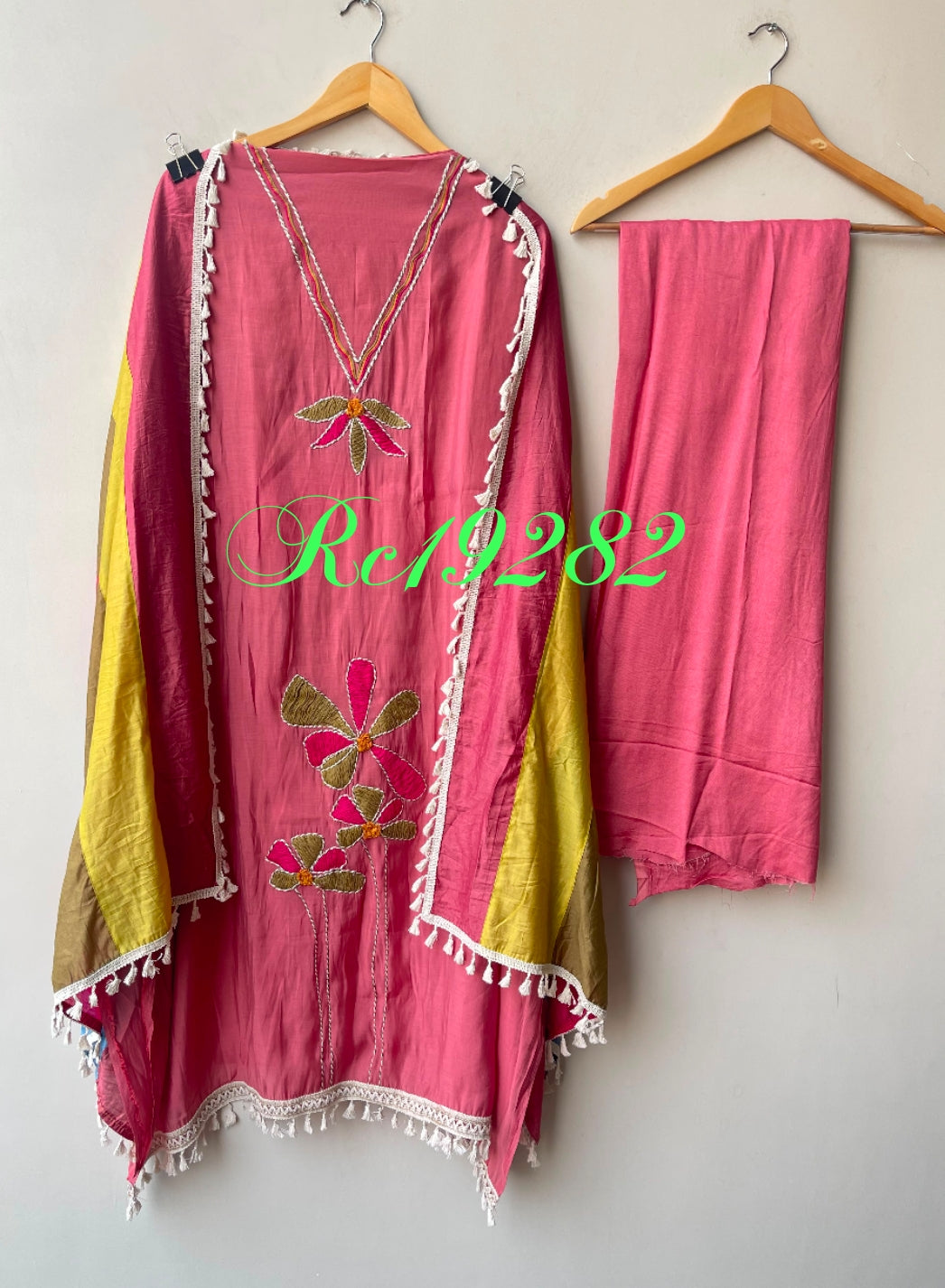 Mul chanderi unstitched ladies suit Rc19282 (c)