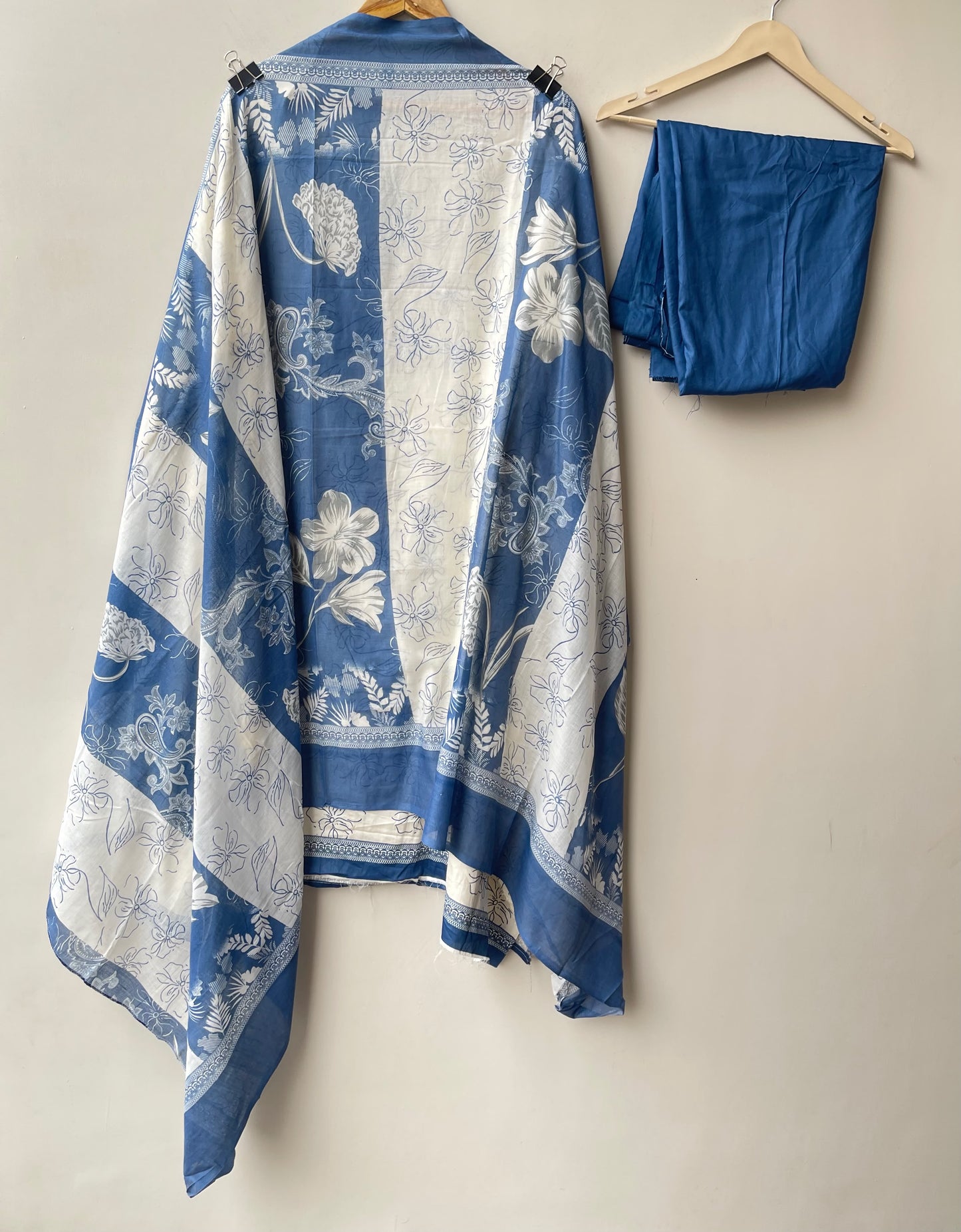 Mul cotton printed unstitched ladies suit Rc18968