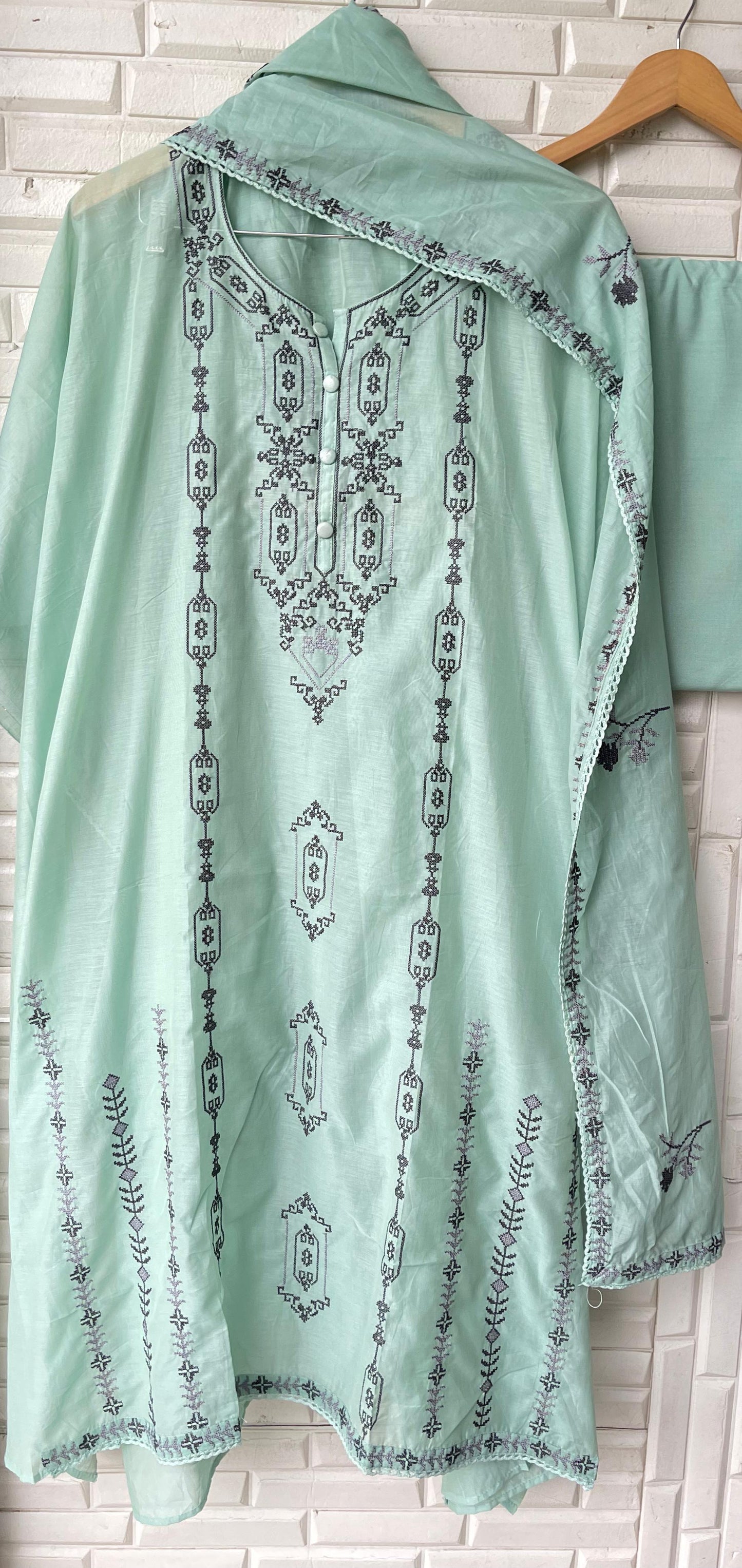 Mul chanderi unstitched ladies suit Rc17451