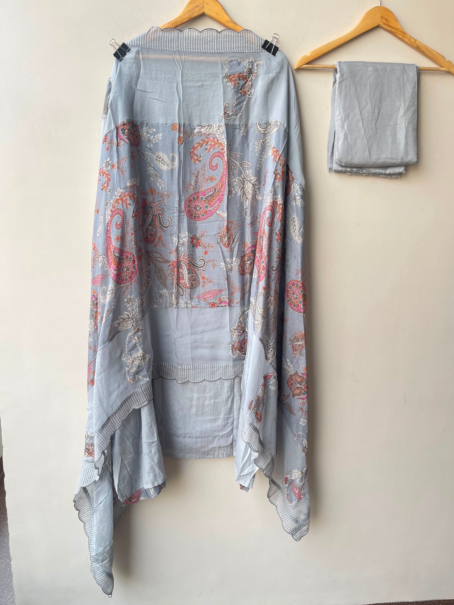 Mul chanderi unstitched ladies suit Rc19119
