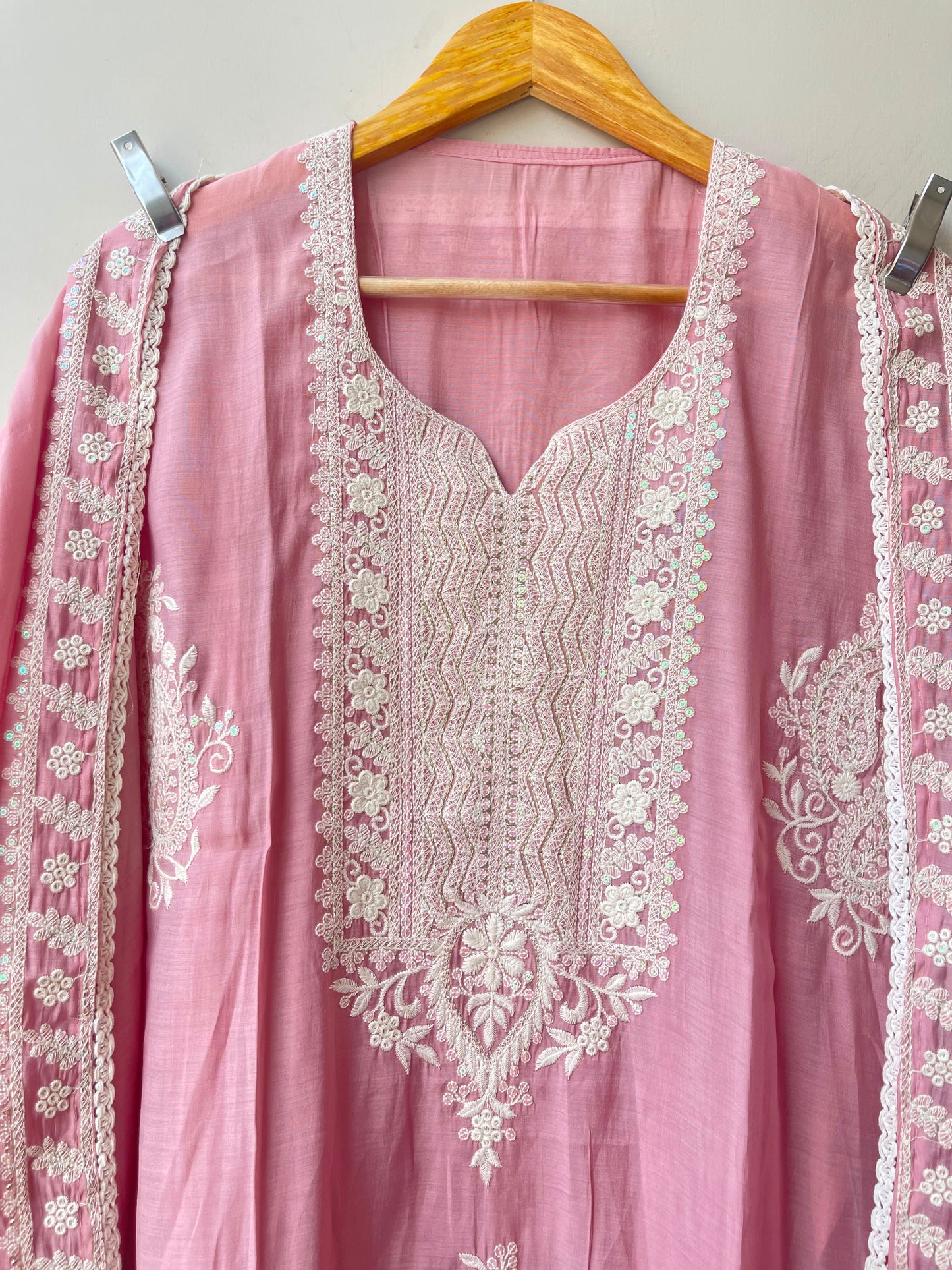 Mul chanderi unstitched ladies suit Rc18975 (b)